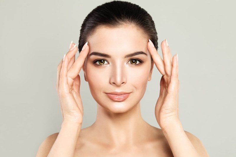 Dra. Renata Deschamps - Dentista, Ortodontia, Invisalign, Lifting Facial