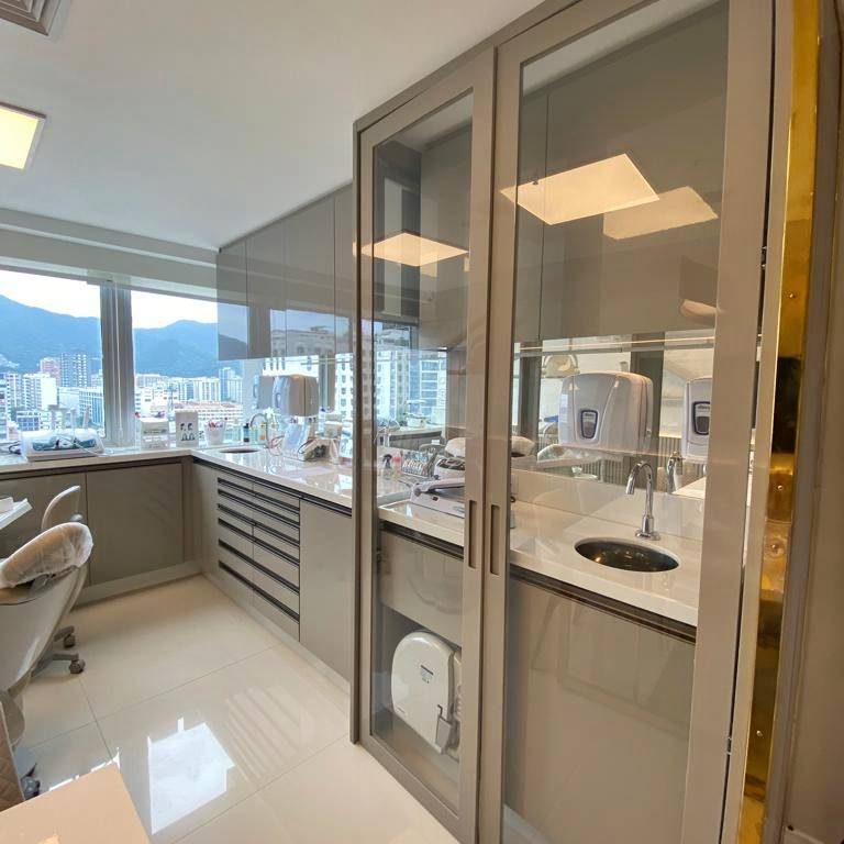 Dra. Renata Deschamps - Harmonização Facial Avançada - invisalign Top Doctor. Atendimentos em Ipanema Rio de Janeiro.